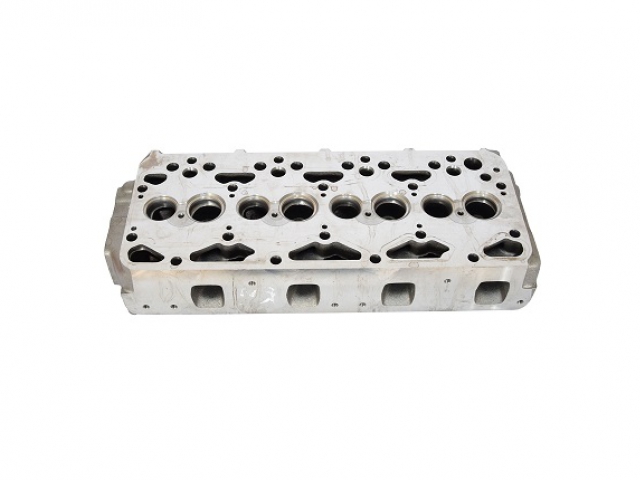 CYLINDER HEAD 84303529